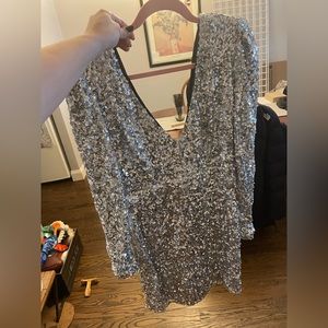 GORGEOUS SILVER SEQUIN DRESS